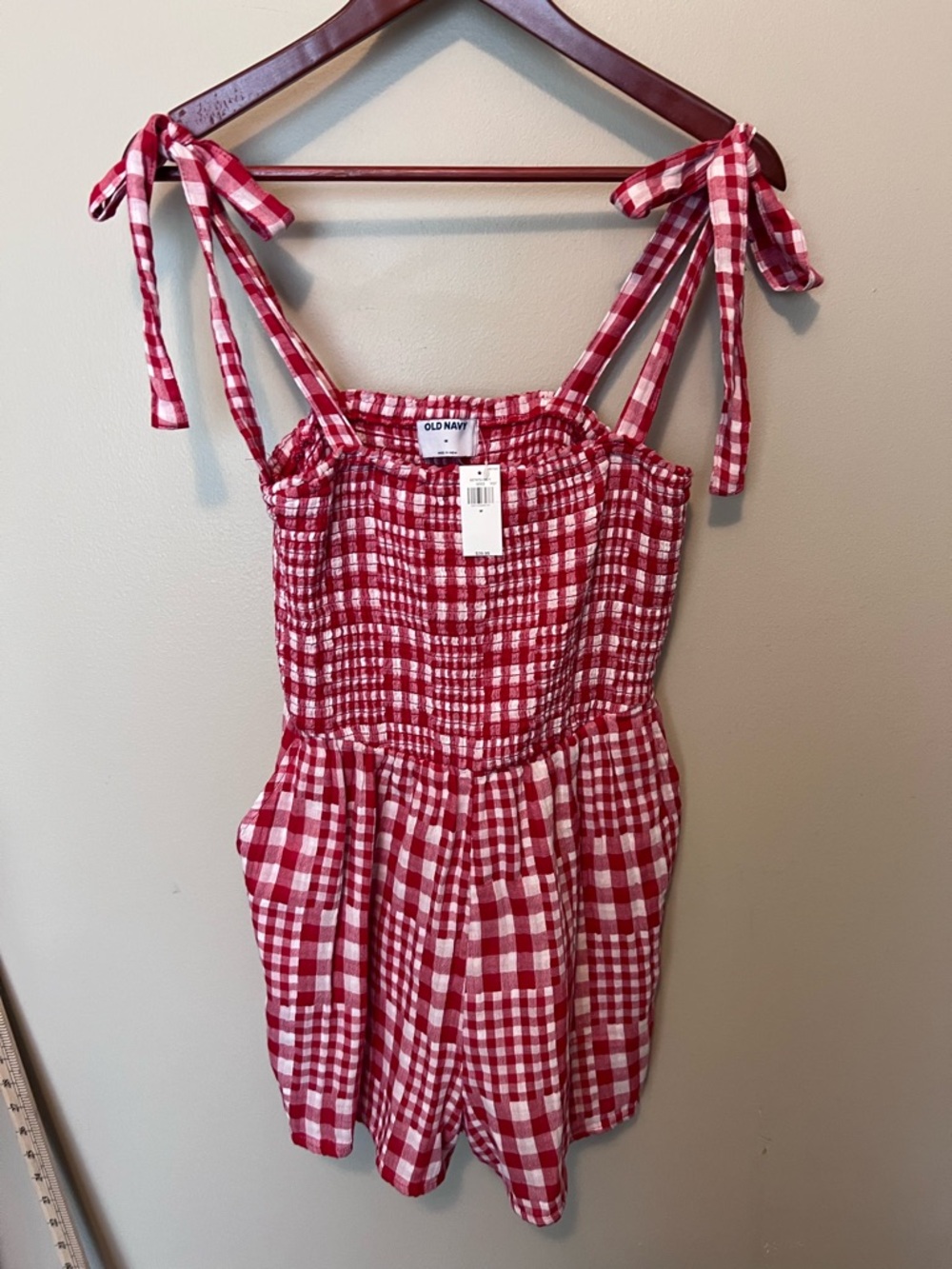 OLD NAVY Red Gingham Tie-Shoulder women’s M romper stretchy top pockets NWT